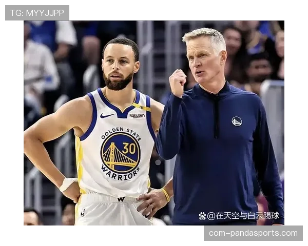 勇士传切体系演变 库里无球跑动带动整体进攻